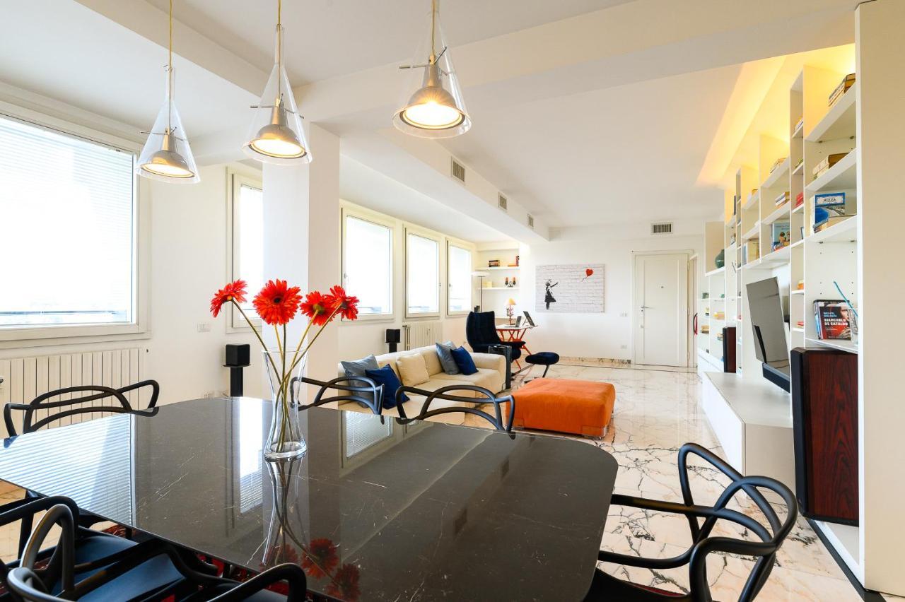 Peaceful Penthouse With Garage By Ndp Rent Apartment Rome Exterior photo